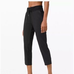 Lululemon Dance Studio Crop